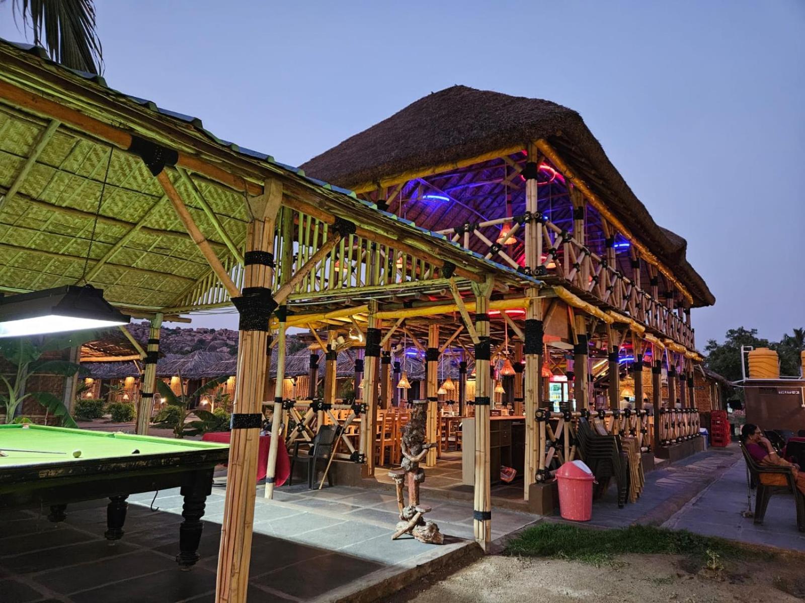 The King On The Rocks Resort Hampi Exterior photo